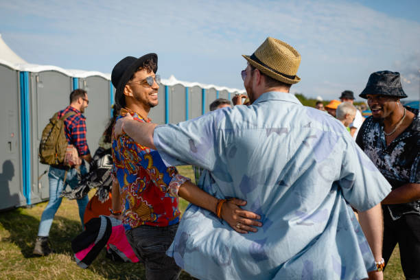 Best Luxury portable toilet rental  in Springfield, IL